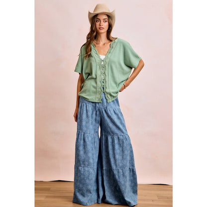 FLORAL TIERED FLARE DENIM PANTS