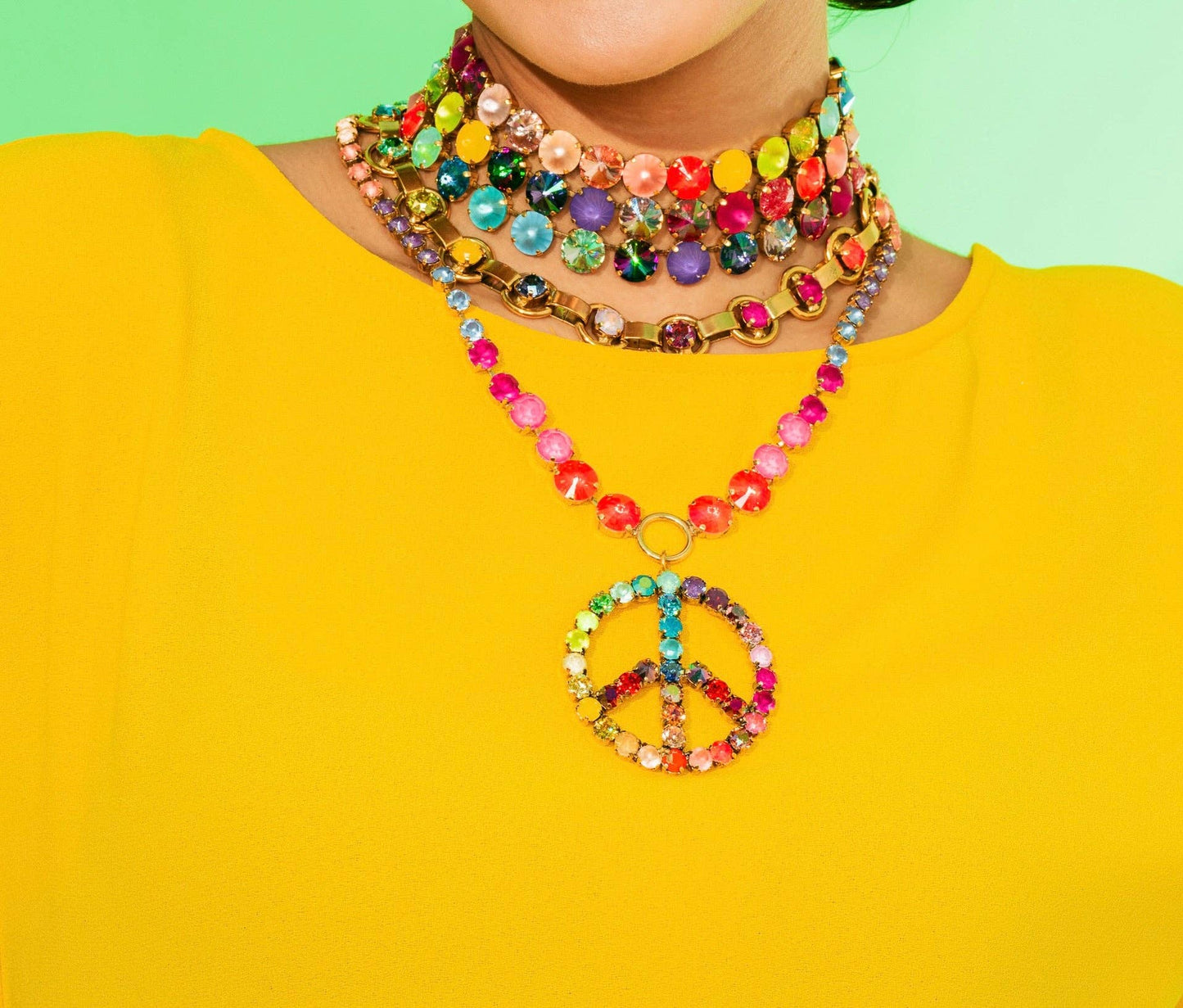 PEACE POP NECKLACE CANDY CRUSH