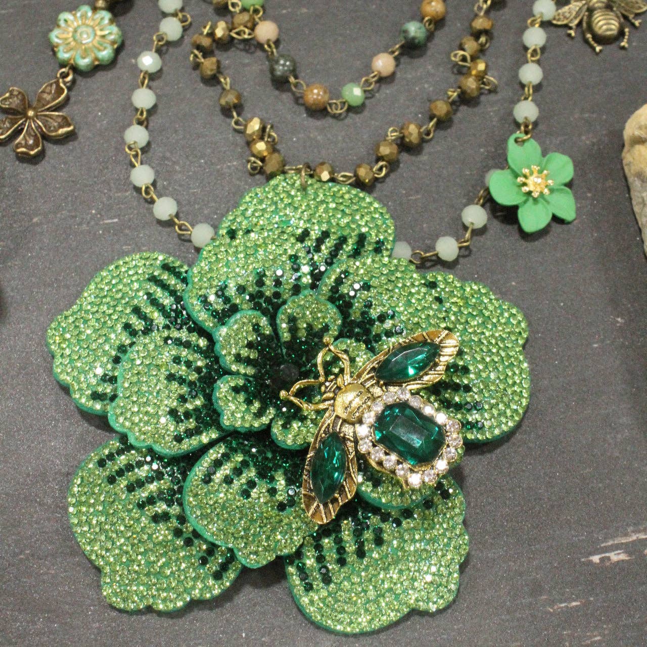 Power In The Flower Green Bee Layered Necklace