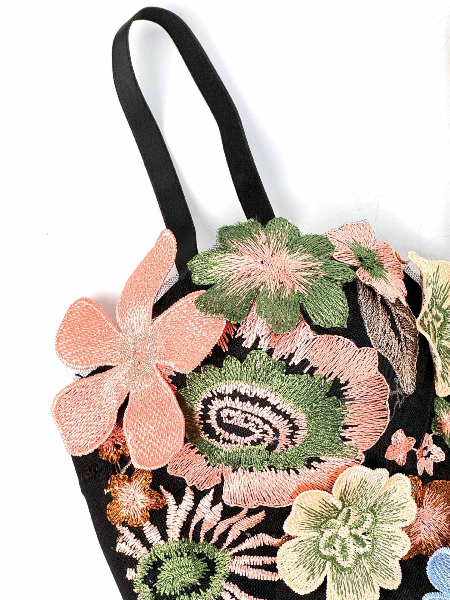 Retro Floral Embroidered Tube Top Camisole with Bra