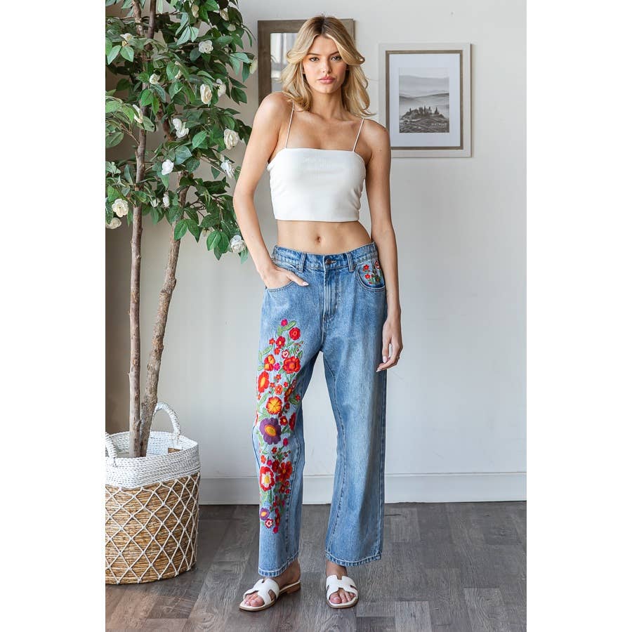 WASHED FLOWER EMBROIDERY DENIM JEANS
