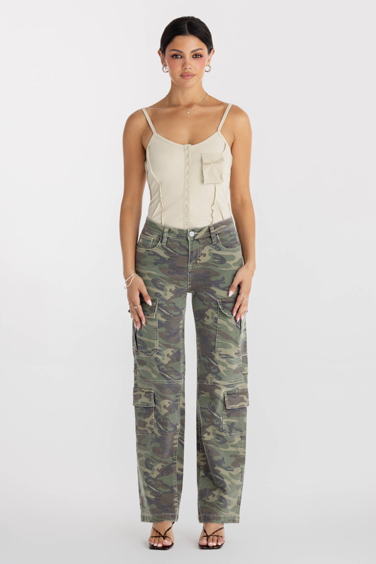 MID RISE CAMO CARGO JEANS PANTS