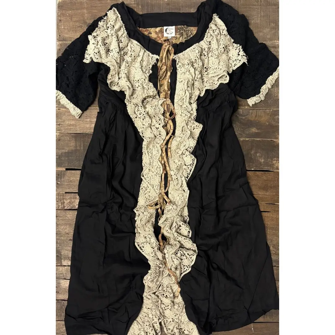 Echo in Lace Duster